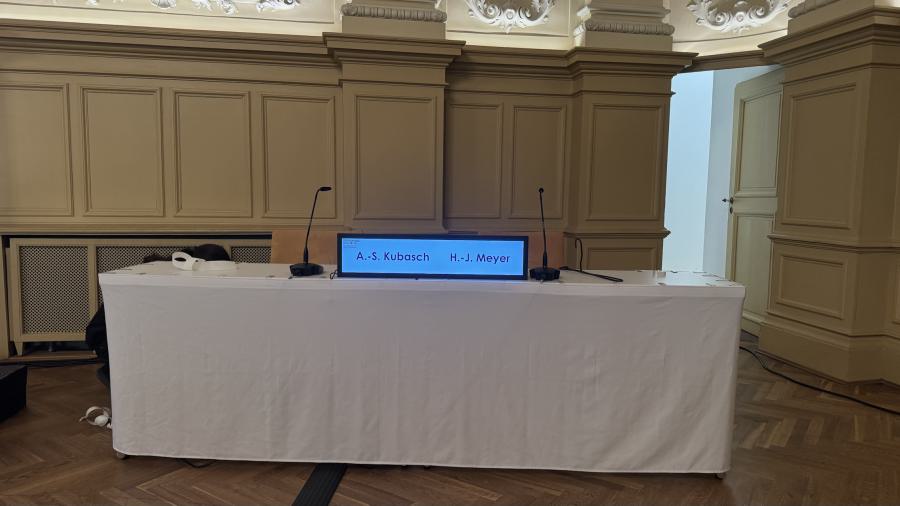 Digitaldisplay Referentenanzeige aus dem Mietbestand von Tobias Krüger